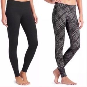 Athleta Westchester Chaturanga Reversible Leggings Size Small